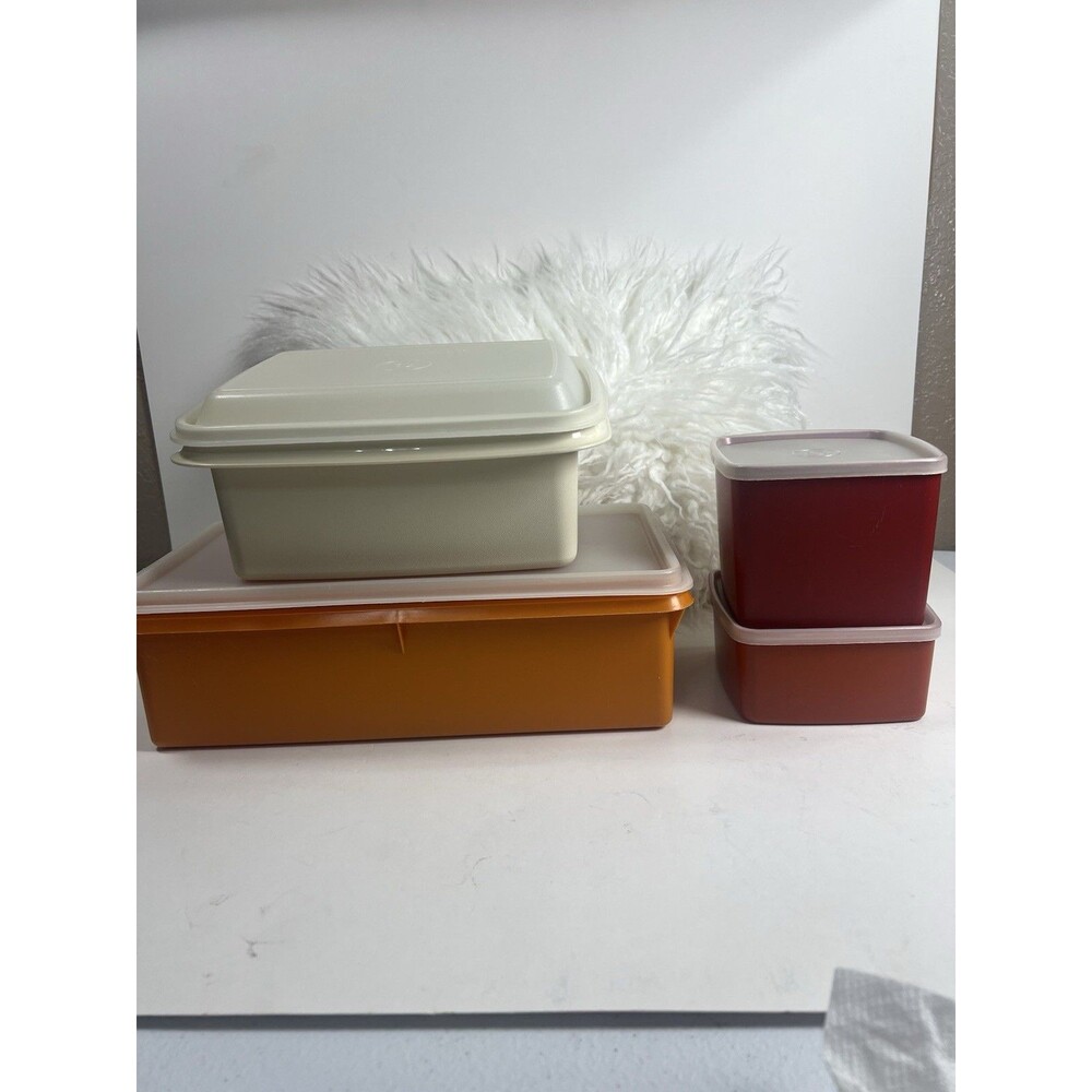 Tupperware Containers W/Lids 311, 312, 677, 1254 Vintage Grandmacore Americana